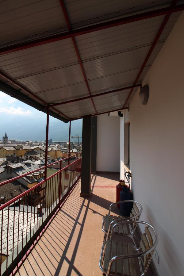 Lovely Panoramic View Apartment - Affitti Brevi Italia Aosta Eksteriør billede